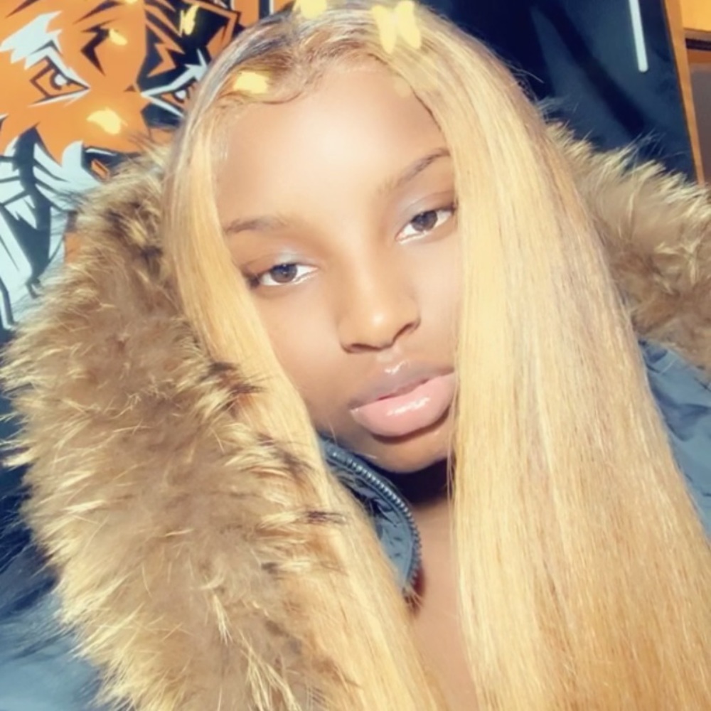 Meet your Posher, Zenetria